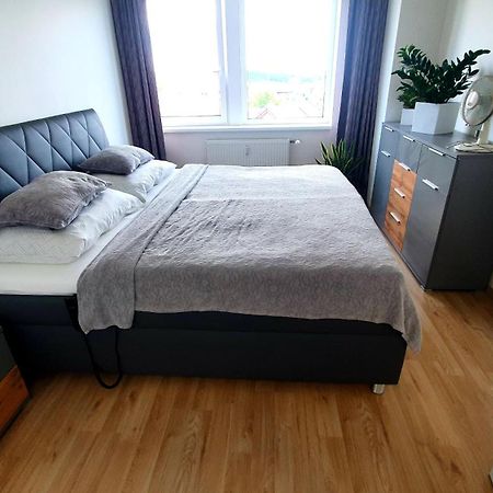 Luxury Apartment Vbloku Прага Екстериор снимка