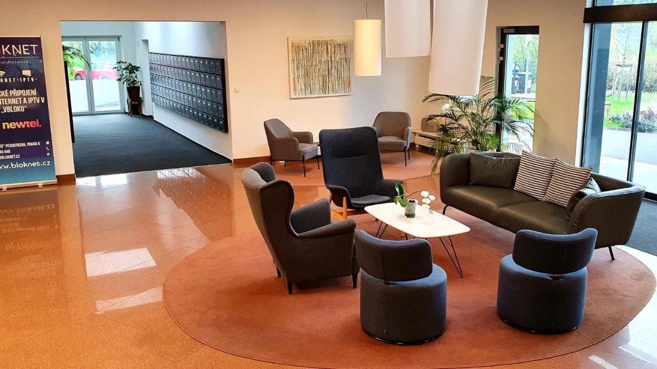 Luxury Apartment Vbloku Прага Екстериор снимка