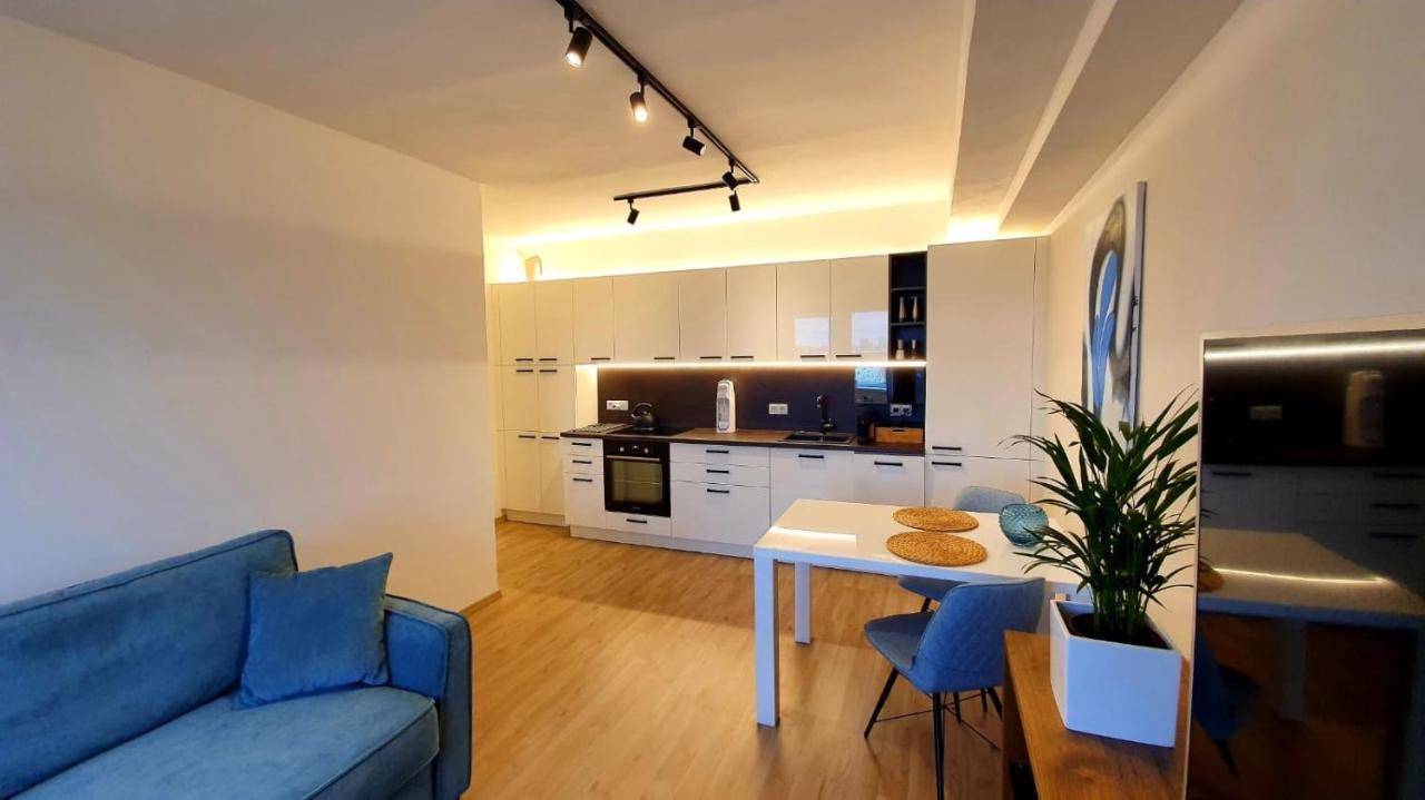 Luxury Apartment Vbloku Прага Екстериор снимка