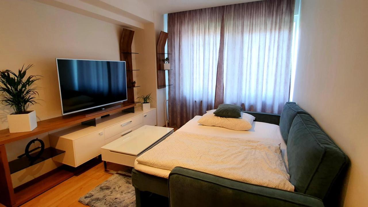 Luxury Apartment Vbloku Прага Екстериор снимка